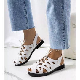 Vlis bijele vezane sandale bijela 1