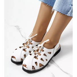 Vlis bijele vezane sandale bijela 2