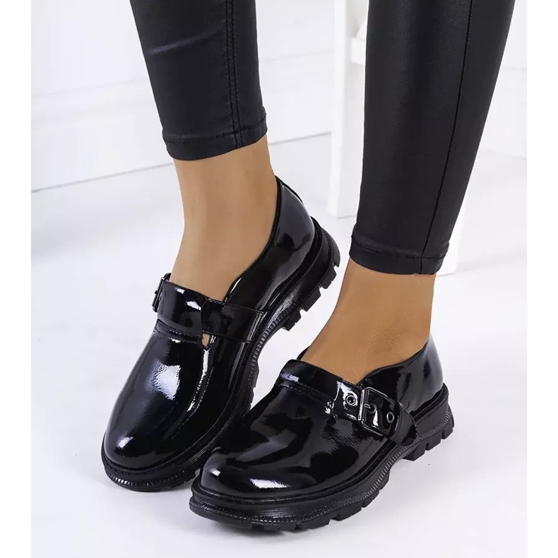 BM Crne lakirane cipele s Ancel kopčom crno 1