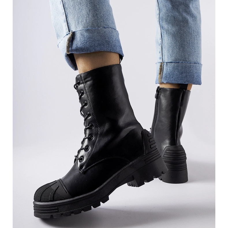 Crne radničke cipele s debelim Manara potplatom crno 1