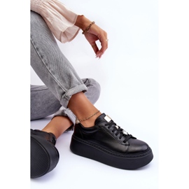 Kožna sportska obuća na platformu Maciejka 06191-01 crna 1