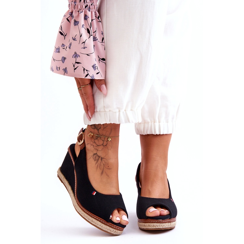 Ženske klasične sandale na tanku crnu Katie crna 4