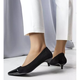 BM Crne cipele s lakiranim prstima crno 1