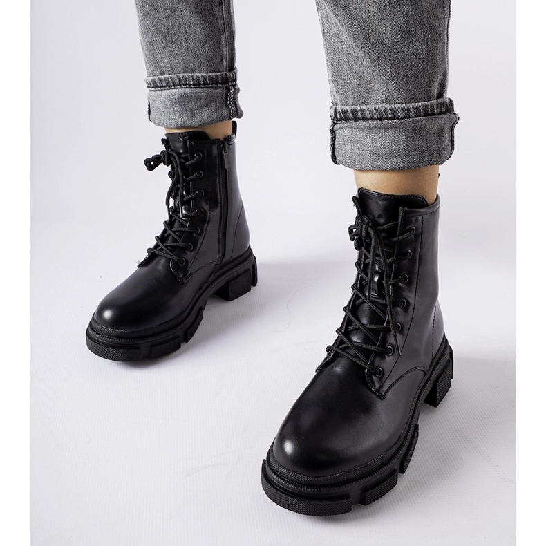 Crni klasični Berto radnici crna 1