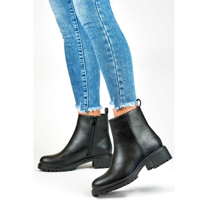 Klasične crne ženske gležnjače od eko kože crna 1