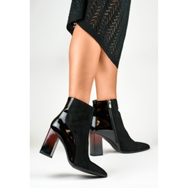 Elegantne ženske čizme na visoku petu crna 1