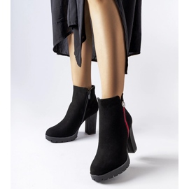 Crne satenske gležnjače iz Rogena crna 1