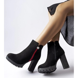 Crne satenske gležnjače iz Rogena crna 2