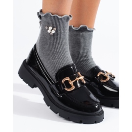 Lakirane crne natikače sa zlatnom Shelovet kopčom crna 2