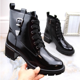 Ženske lakirane izolirane čizme na visoku petu, crne, S.Barski crna 1