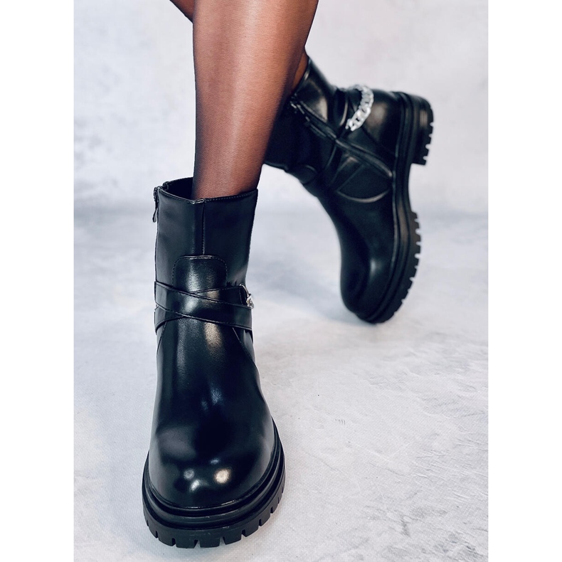 Cindy Crne gležnjače s lancem crna 1