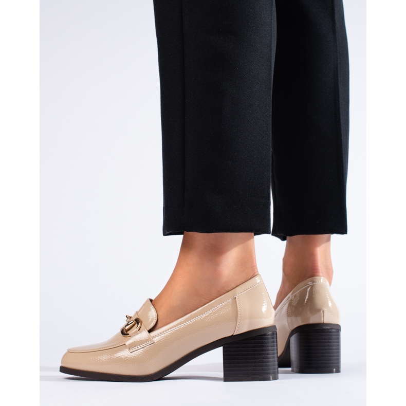Lakirane bež cipele na visoku petu Shelovet 2