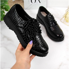 Ženske lakirane oksfordice, crne, T.Sokolski J23-324 crno 2