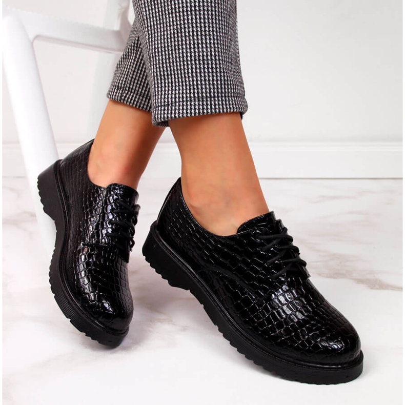 Ženske lakirane oksfordice, crne, T.Sokolski J23-324 crno 1