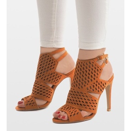 Deverske čizme od devica na pribadači 238-5 smeđa 1