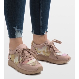 Ružičaste sportske tenisice na klin T025 ružičasta 1