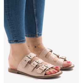 Ružičaste papuče s klinovima i kopčom F-3659 ružičasta 1