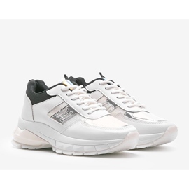 Crno -bijele tenisice Dana bijela 2