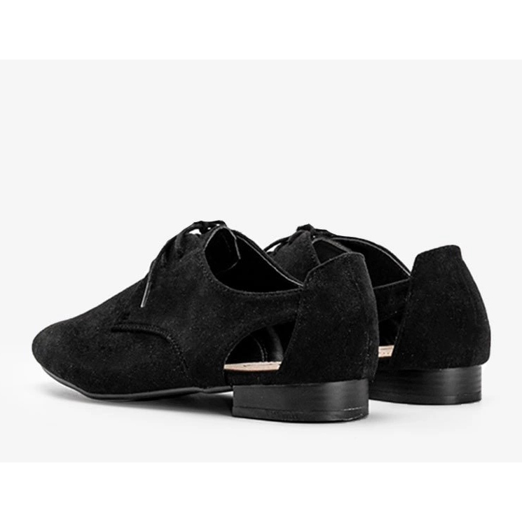 Crne sjajne Dorothyne niske čizme crna 1