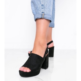 Crne sandale na mjestu Chikie crna 1