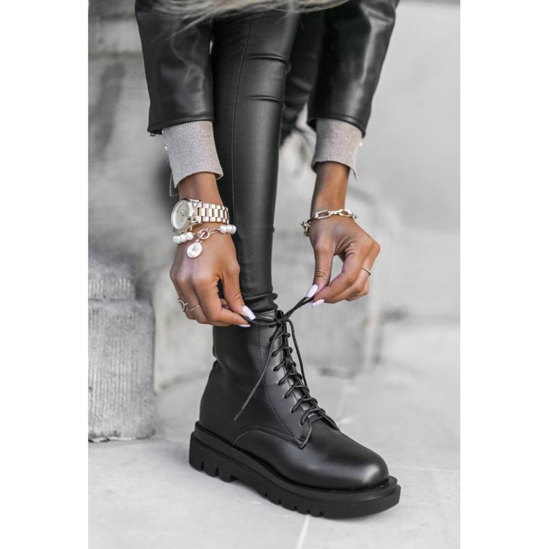 Radnici Crne Katane crno 1