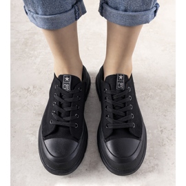 Crne tenisice na debelom potplatu Beat crna 1