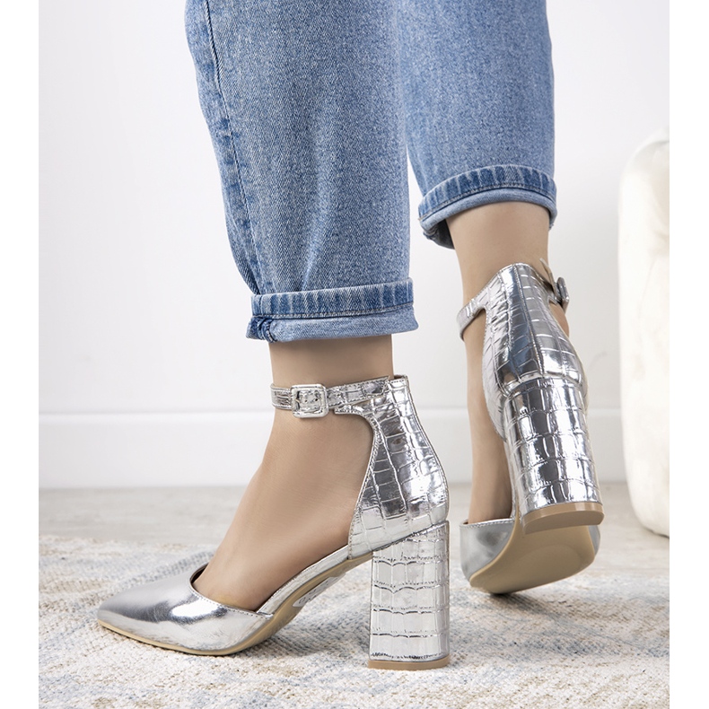 Srebrne pumpe na Ayersovom stupu srebro 2