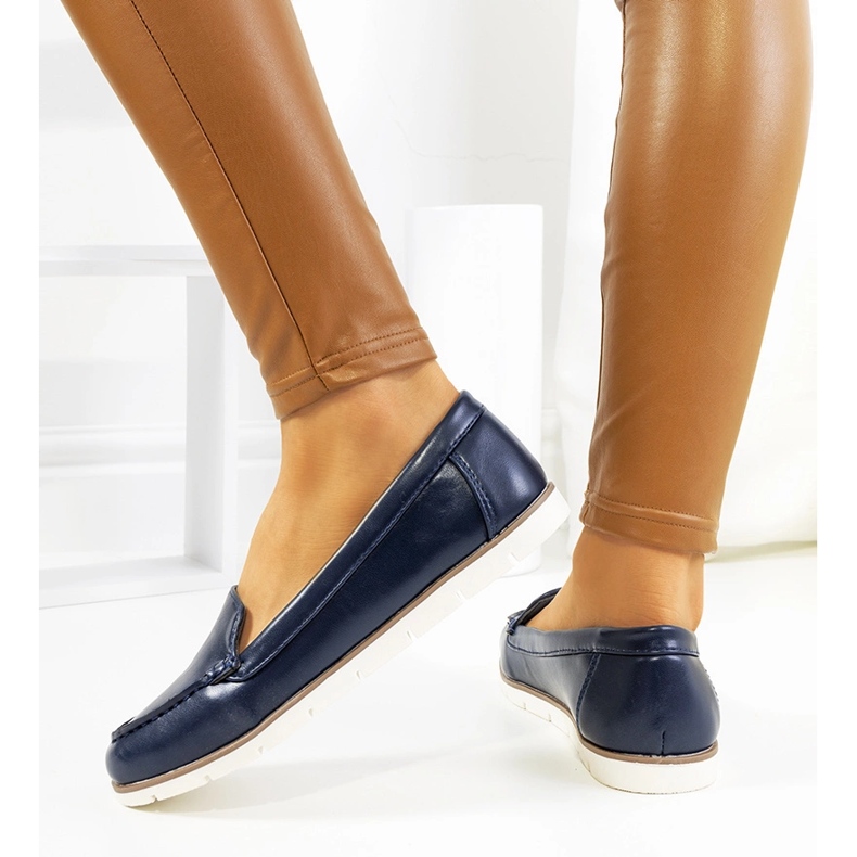 Ženske tamnoplave mokasine iz Montez plava 1