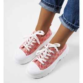 Ružičaste i bež tenisice iz Watersa ružičasta 1