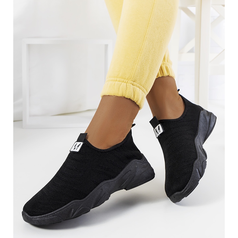 BM Crne tenisice Aaron crna 1