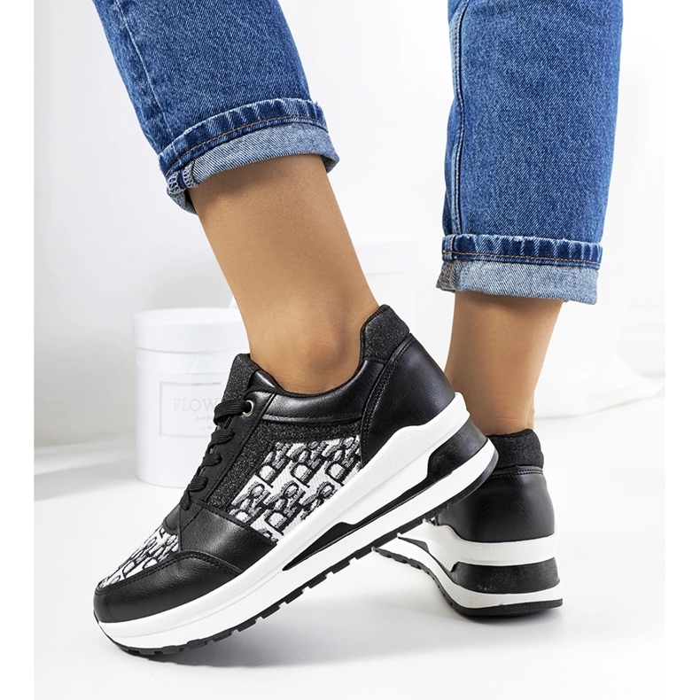 Crne tenisice Aloisia crno 1