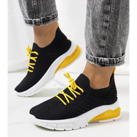 Crne sportske tenisice marke Marilva crna 1