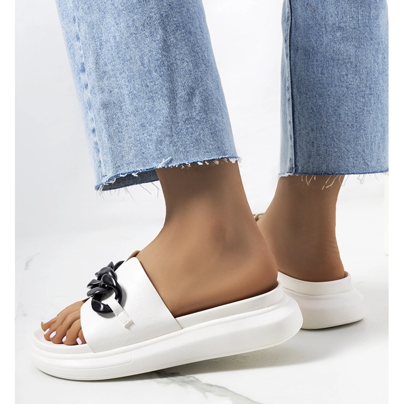 Bijele papuče s Levy lancem bijela 1