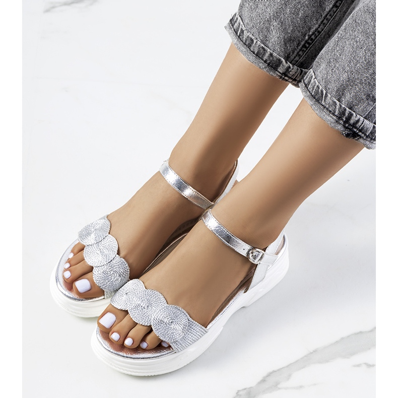 Srebrne sandale na platformi Nandy srebro 1