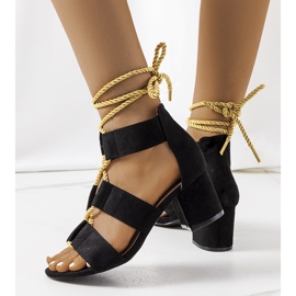 Crne sandale na stupu Saliba crno 1