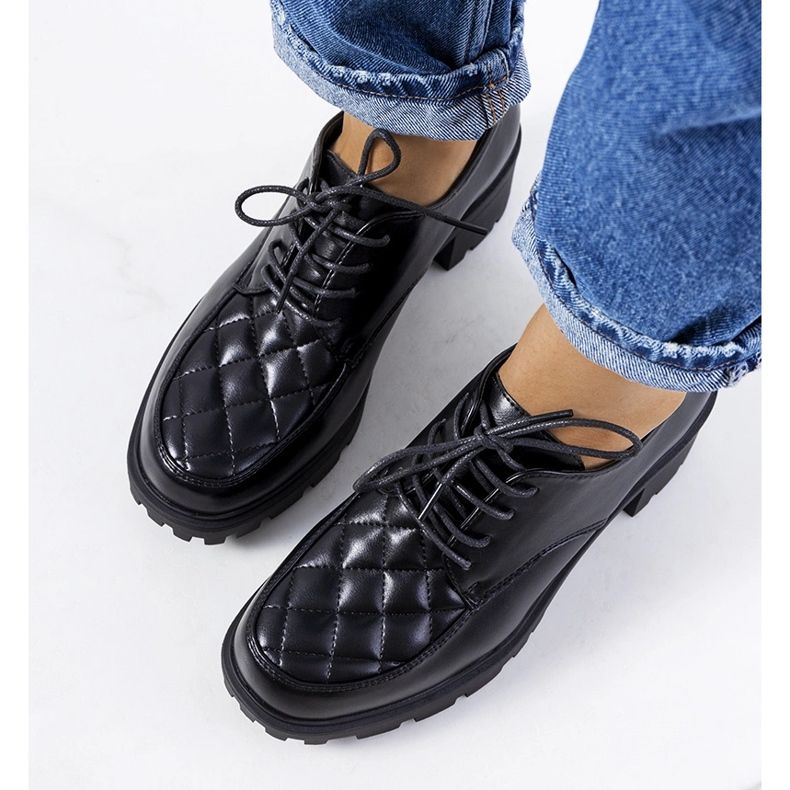 Crne cipele s visokom petom iz Landra crno 1