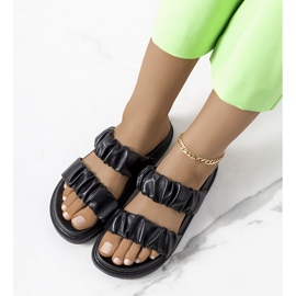 PA1 Crne ženske papuče iz Buzaca crna 2