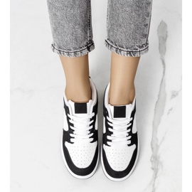 Crno-bijele Probe tenisice bijela 1