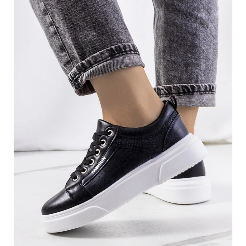 Crne tenisice na debelom Louisiana potplatu crna 1