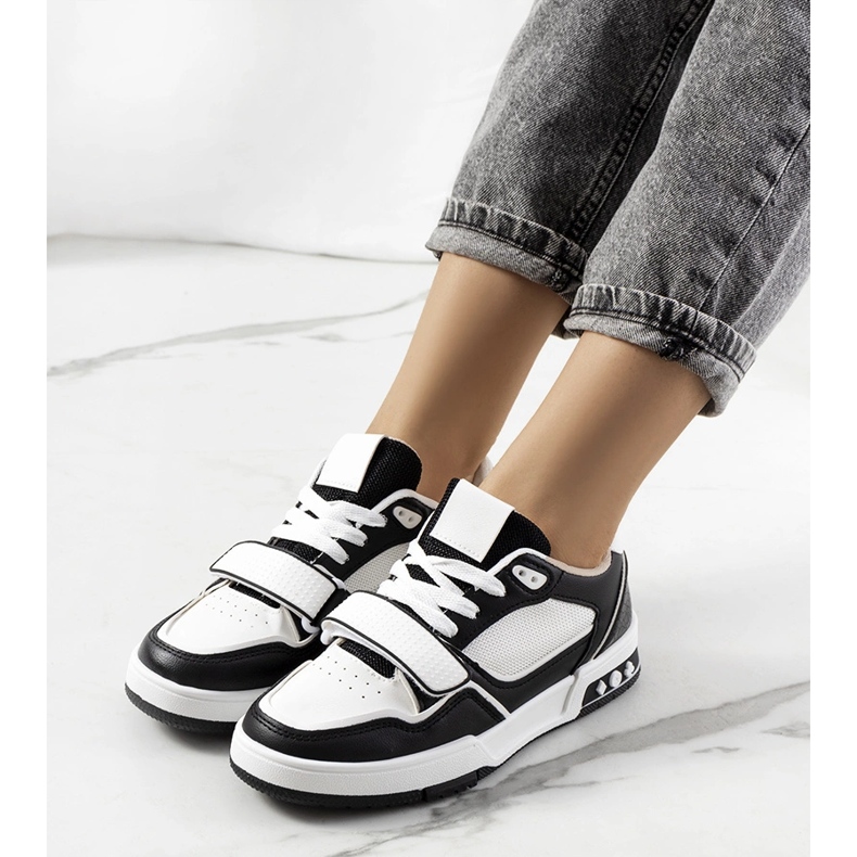 Crne ženske Kadie tenisice bijela 1