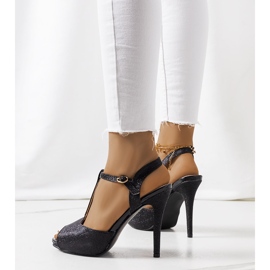 BM Crne sandale na Soler petu crno 1