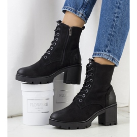 PA1 Crne Chichig čizme od antilopa s visokom petom crna 1