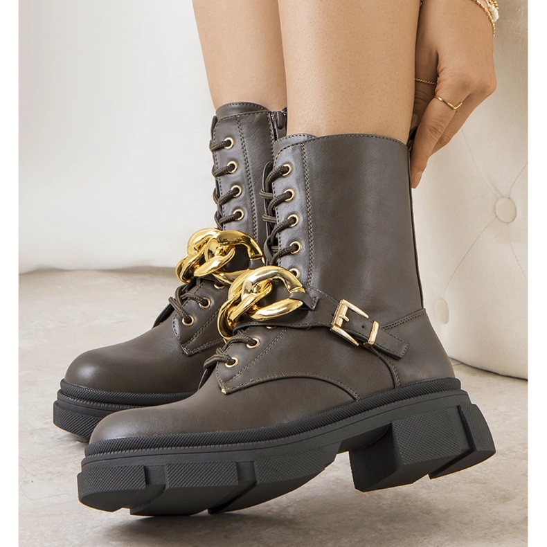 Zelene planinarske cipele s lancem Iversen zelena 1