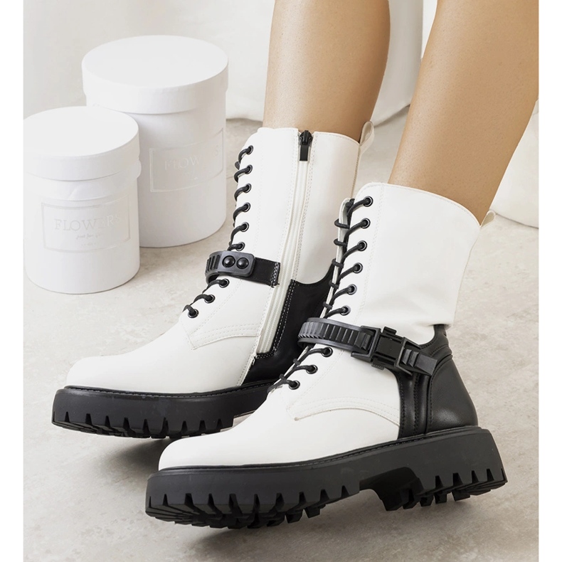 Livenzine bijele torbe crna 1