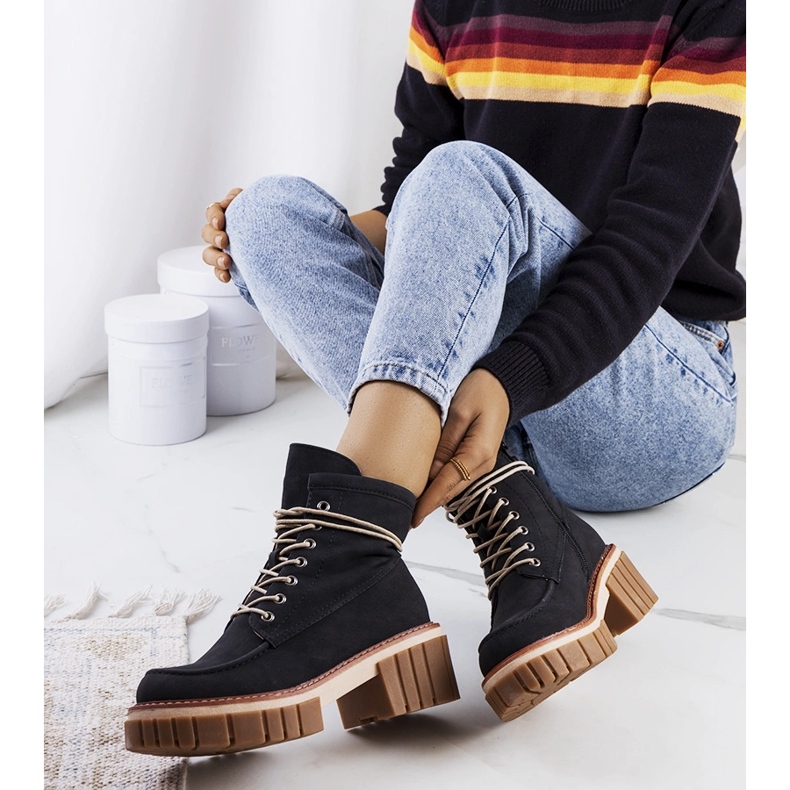 Crni lovci od Nicola crna 1