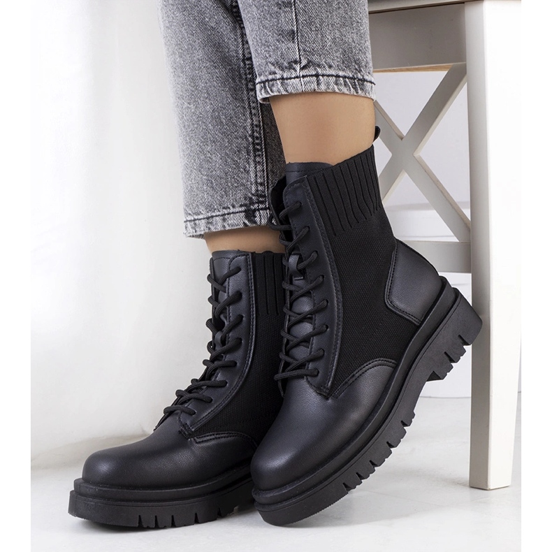 Crni Lennon lovci crna 1