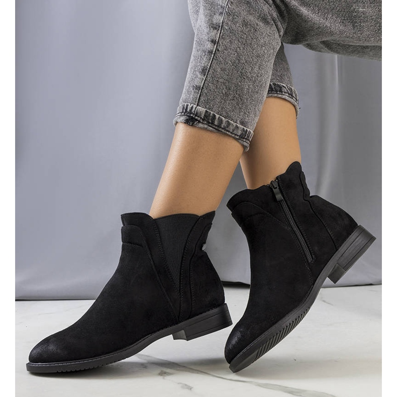 PA1 Crne izolirane Munira čizme crna 1