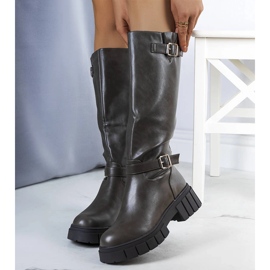 Zelene tople čizme marke Merli zelena 1