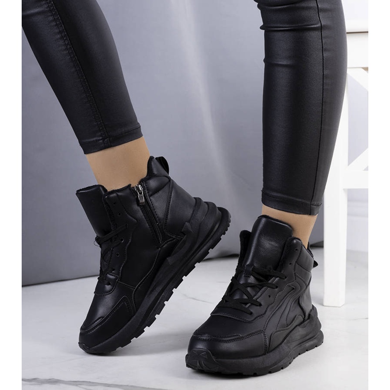 Crne izolirane tenisice iz Tasme crno 1