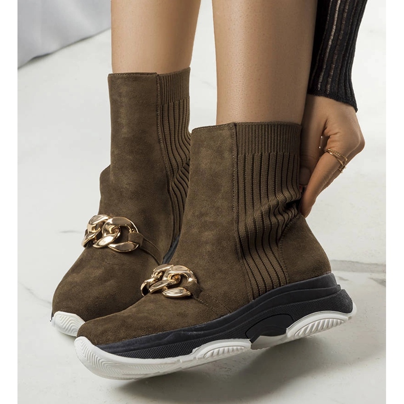 Zelene, izolirane gležnjače s Ulster lancem zelena 1